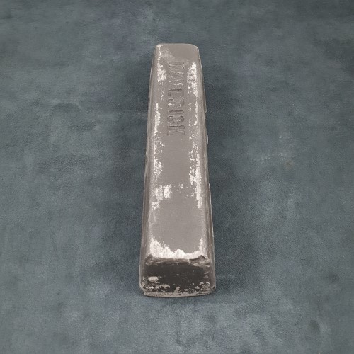 Polishing Compound Bar - Stainless Steel Black. Vertical
