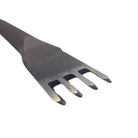 Close up of Kyoshin Elle European Style Stitching Chisel 4mm