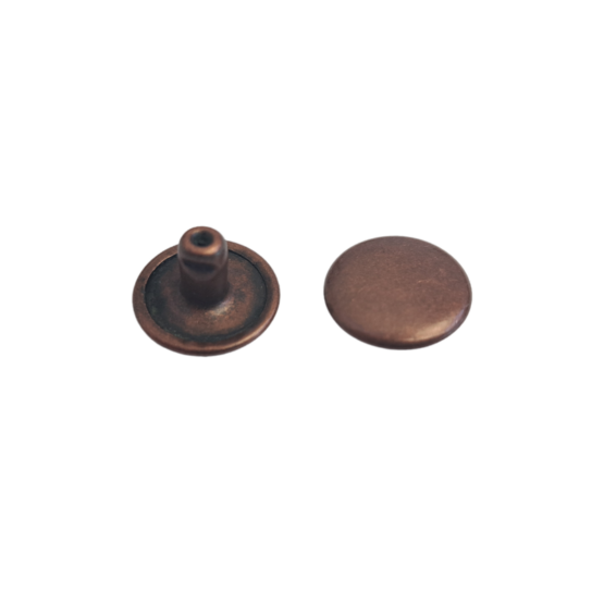 Small Wide Double Cap Rivets 7mm 100 Pack. Used to join two pieces of leather without the need to sew. Each double cap rivet consists of two pieces: a post and a cap.